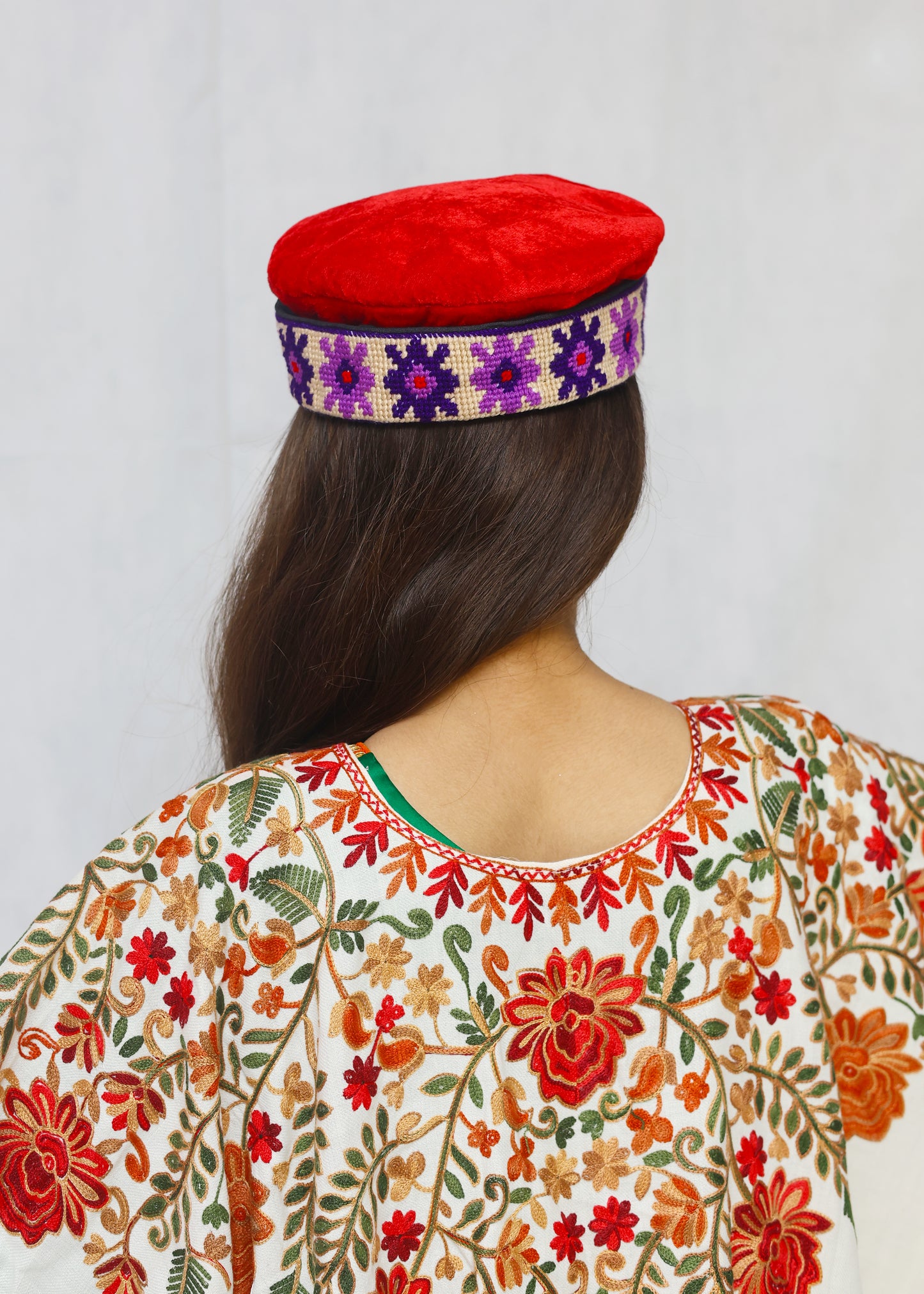 Kashmiri capshawl