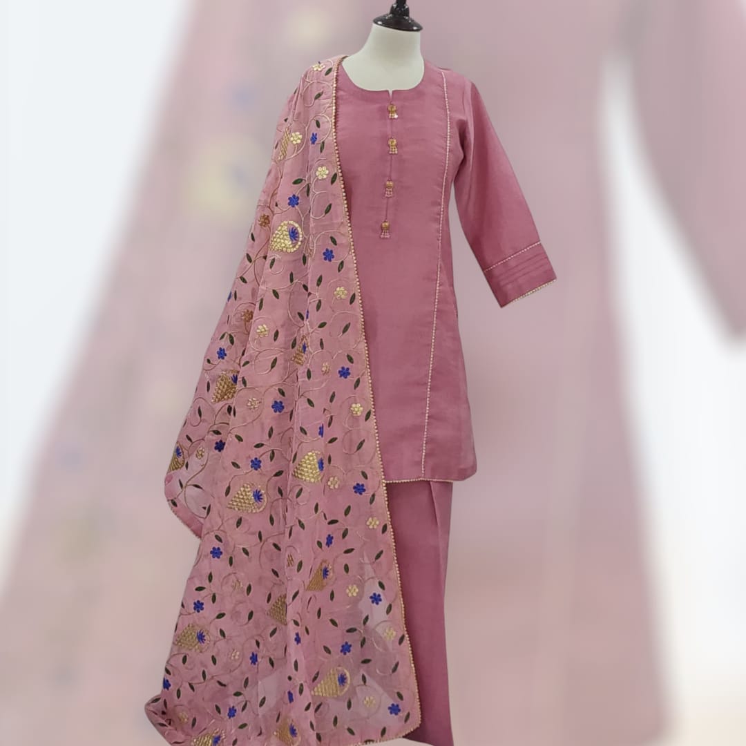 Regal Bloom Collection