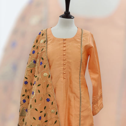 Regal Bloom Collection